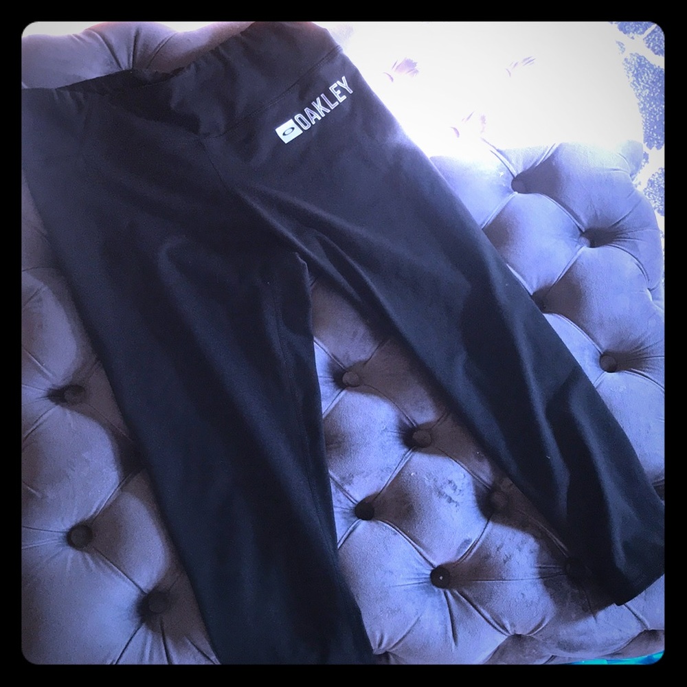 Oakley yoga pants